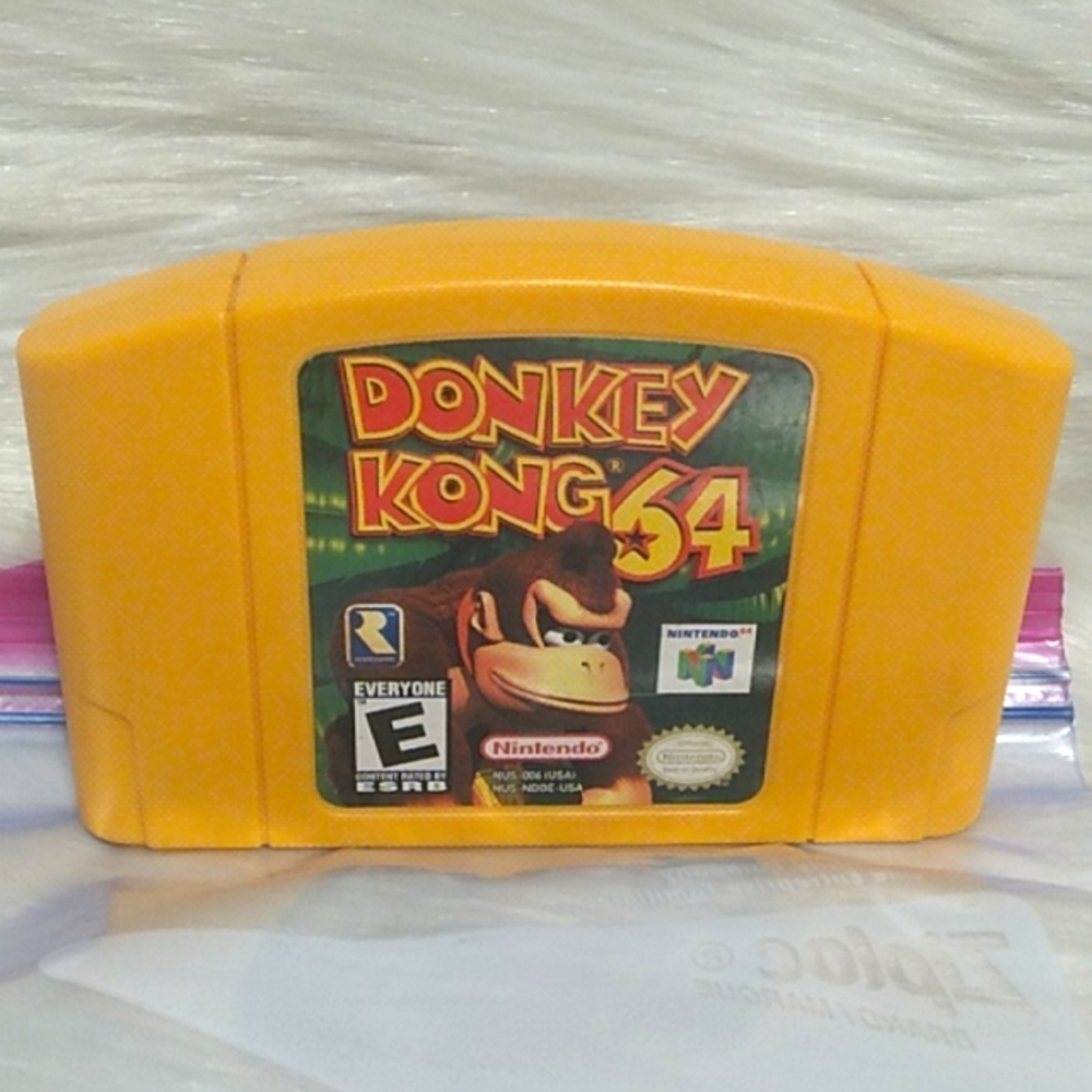 Donkey Kong 64 Nintendo Game Pak Collectible 95-97 Great Condition